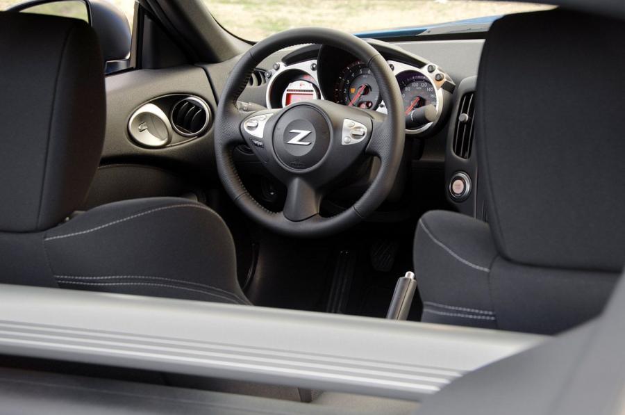  Nissan 370Z 2009 года  (фото 101 из 192)